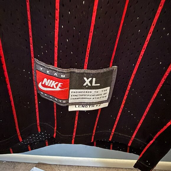 [SOLD] Chicago Bulls Michael Jordan - Black Pinstripe Jersey - Picture 2 of 5